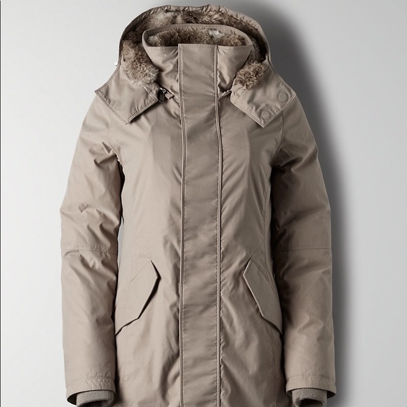 Aritzia Babaton Oskar Parka - Picture 10 of 10